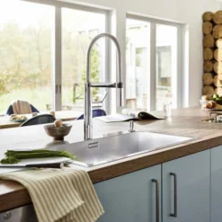 Blanco Culina - S Chrome Monobloc Kitchen Tap - 517597 | High-Quality Kitchen Faucet -Bathroom Sales Shop BLANCOCULINA S CHROME LIFESTYLE