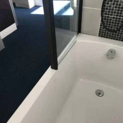 Roman Lumin8 Pivoting Bath Screen - Matt Black Frame | Easy Installation & Modern Design -Bathroom Sales Shop Lumin8 Pivoting Bath Screen Image 2