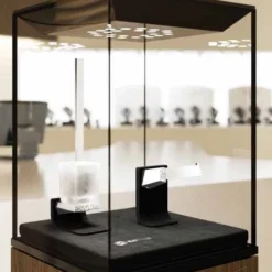 S8 Swarovski 490mm Chrome Towel Rail - Luxury Bathroom Accessory by Origins Living 11 S8 Swarovski 490mm Chrome Towel Rail - Luxury Bathroom Accessory by Origins Living -Bathroom Sales Shop S8 swarovski lifestyle3 4