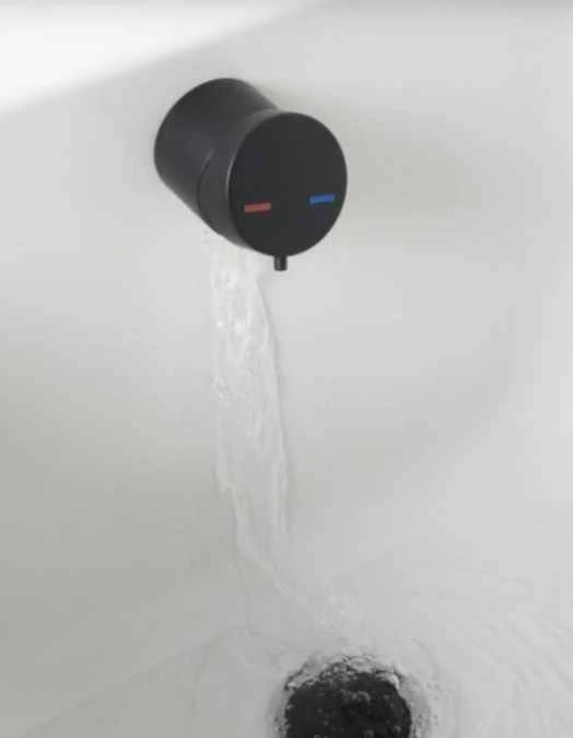 Matt Black Overflow Bath Filler Tap - Sleek Modern Design | Bath Wastes & Taps 4 Matt Black Overflow Bath Filler Tap - Sleek Modern Design | Bath Wastes & Taps - Image 2